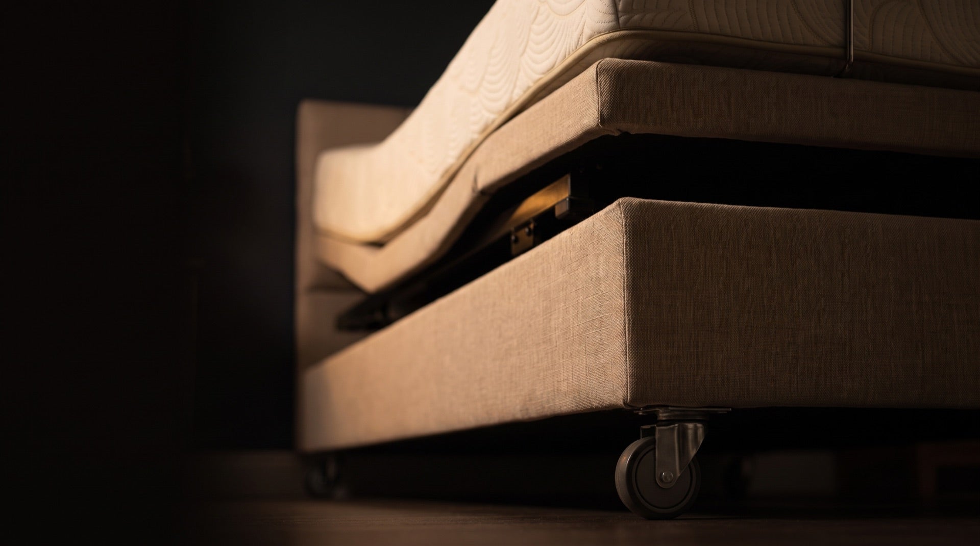 Hospital-grade lockable castors